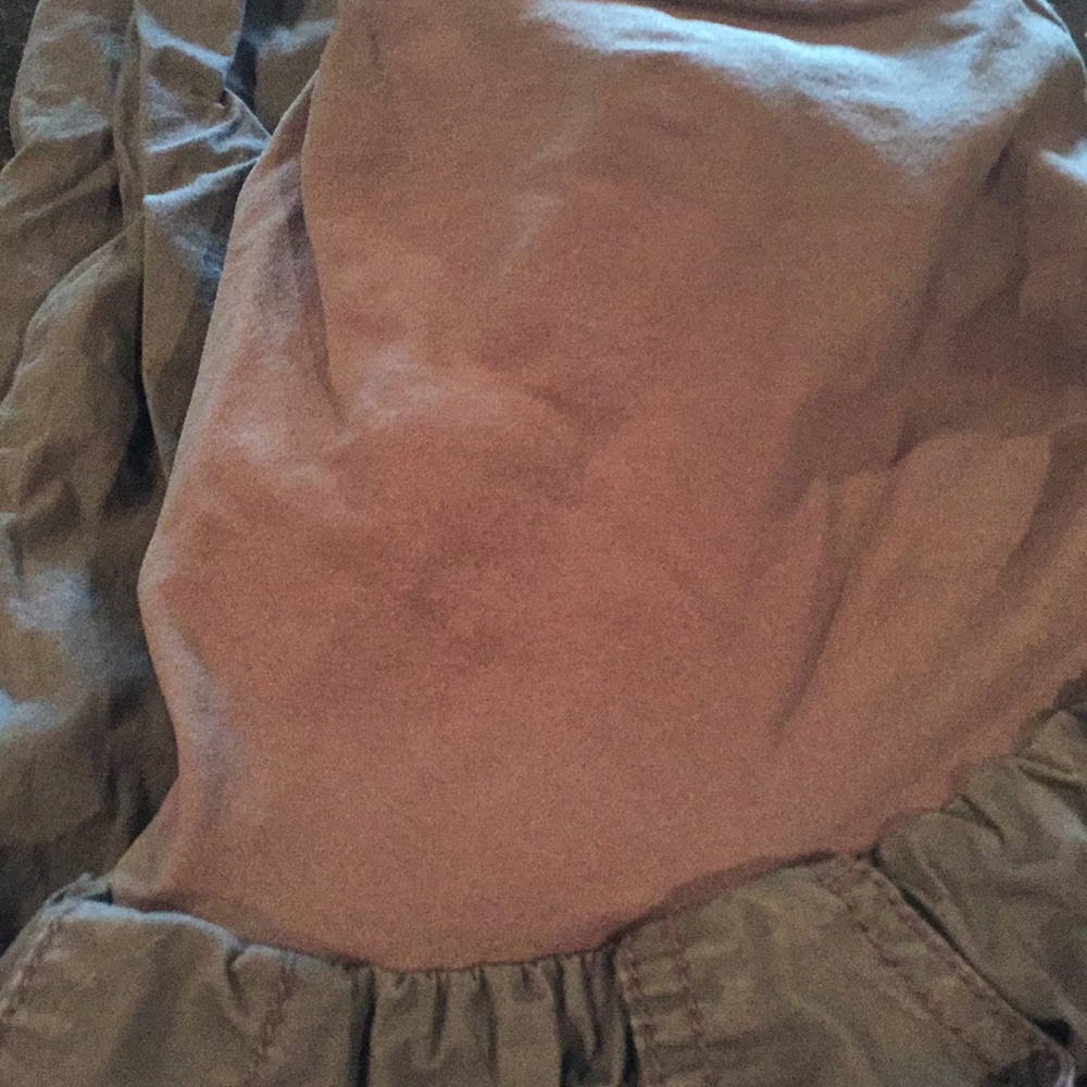 Maternity capris size medium